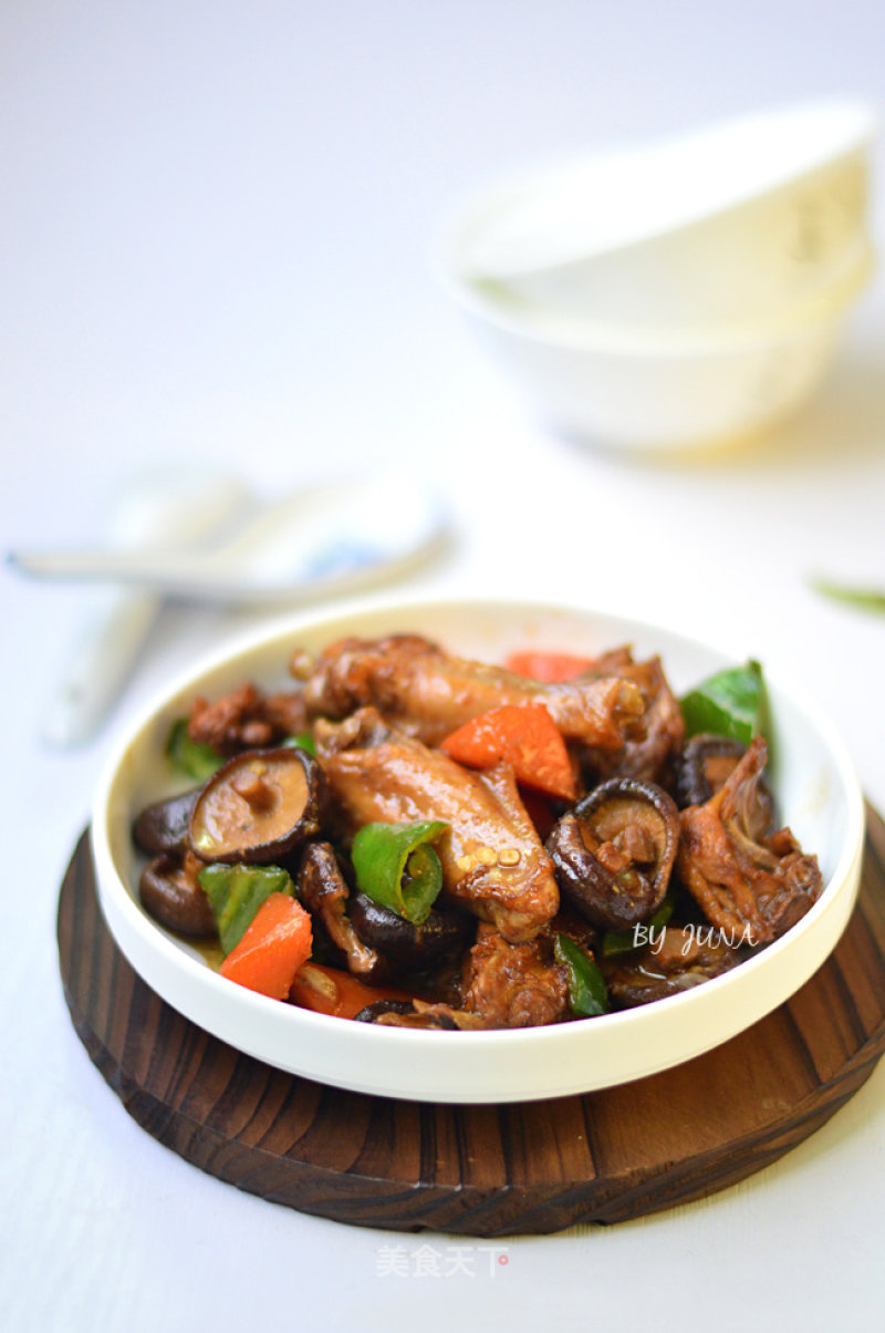 Stewed Chicken with Carrots and Mushrooms recipe