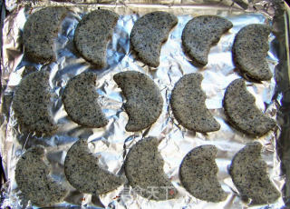 Black Sesame Soda Biscuits-healthy Biscuits with Low Sugar and Less Oil recipe