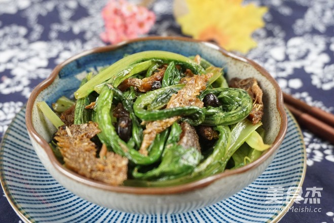 Lettuce with Tempeh and Dace in Oil recipe