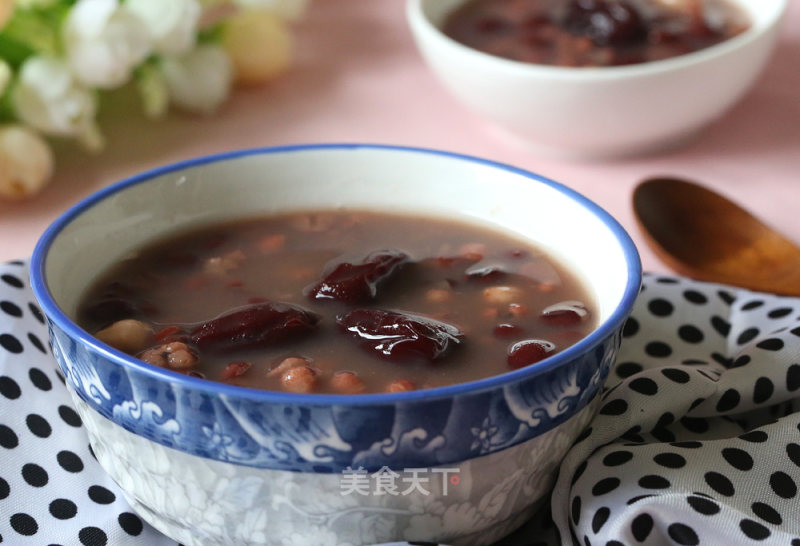 Red Dates, Barley and Red Bean Soup recipe