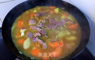 Beef Curry with Rice on Top of Rice recipe