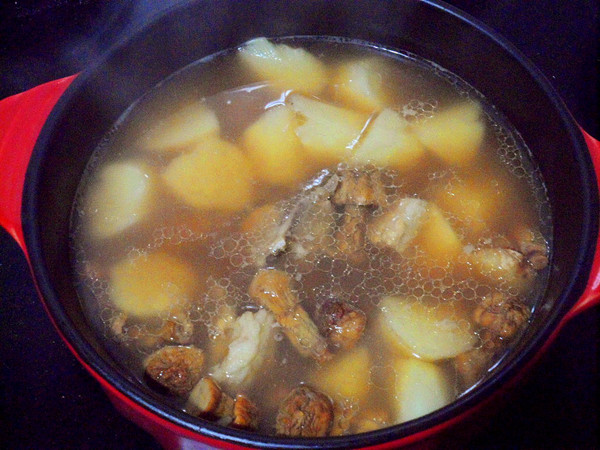 Matsutake and Yam Pork Ribs Soup recipe