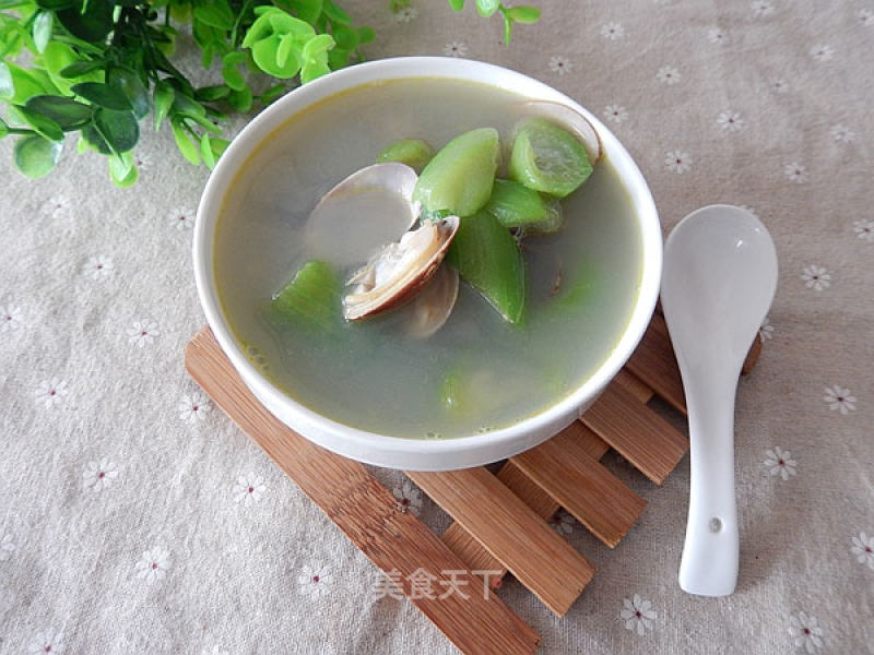 Flower Clam Loofah Soup recipe