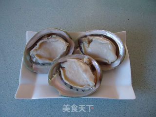 Steamed Abalone with Xo Sauce and Garlic recipe