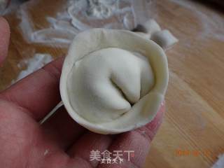 Leek Seafood Wonton recipe