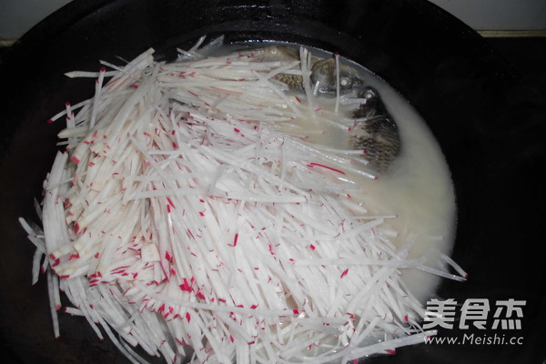Carp and Radish Soup recipe