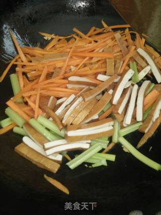 Vegetarian Stir-fried Fragrant Dried recipe