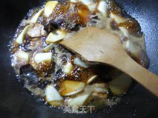 Braised Pork Ribs with Black Fungus and Zizania recipe