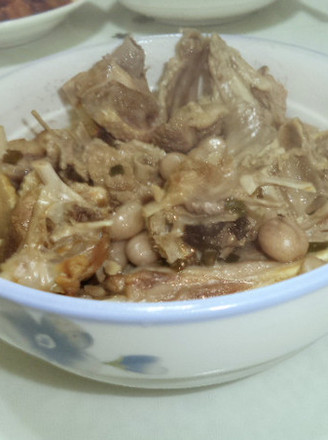 Steamed Duck with Peanuts recipe