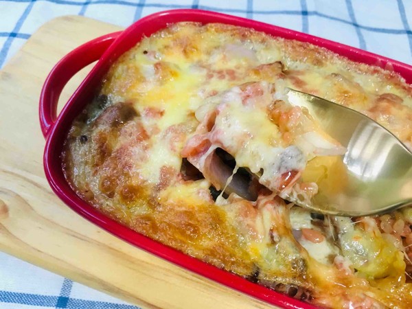 Baked Rice with Cheese and Bacon recipe