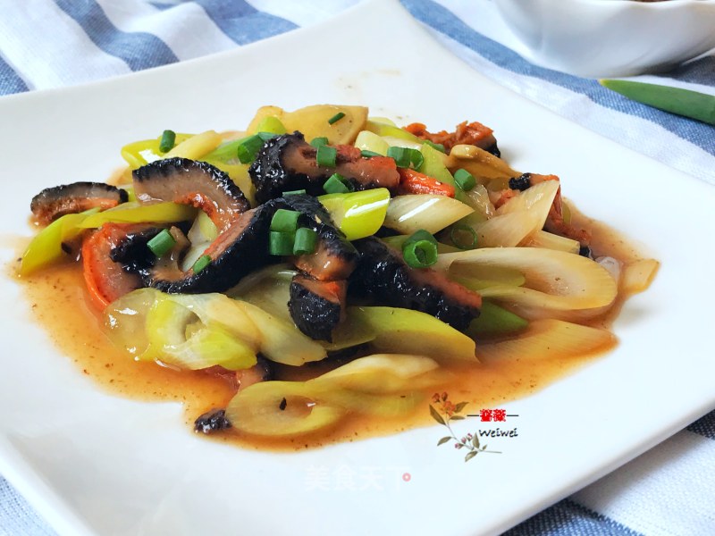 Scallion Fried Red Sea Cucumber recipe