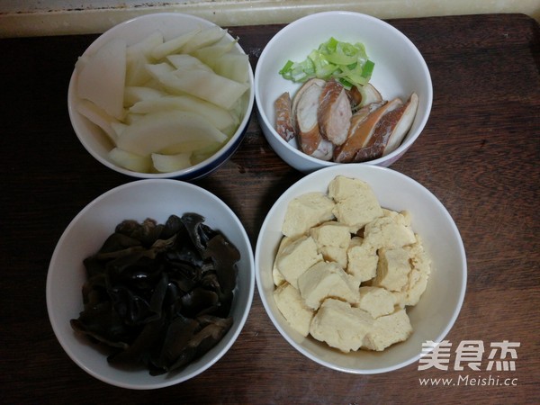 Frozen Tofu Soup with Cabbage and Large Intestine recipe