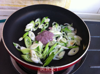 Stir-fried Tofu with Shrimp Paste and Green Onions recipe