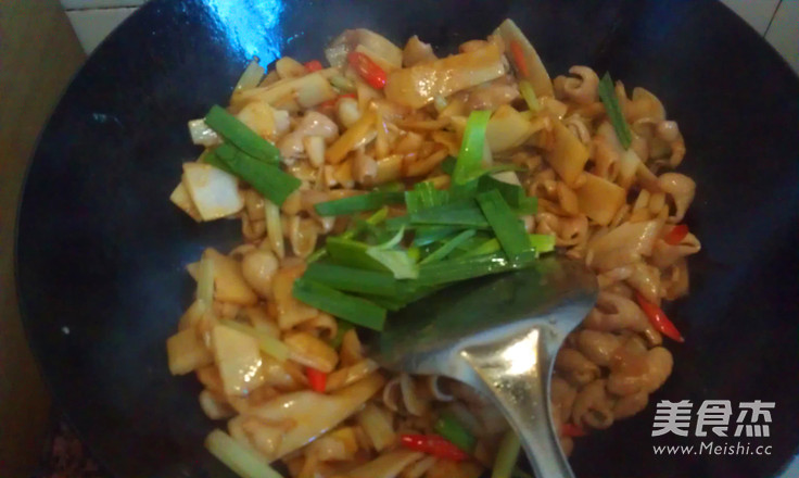 Fried Large Intestine with Sour Bamboo Shoots recipe