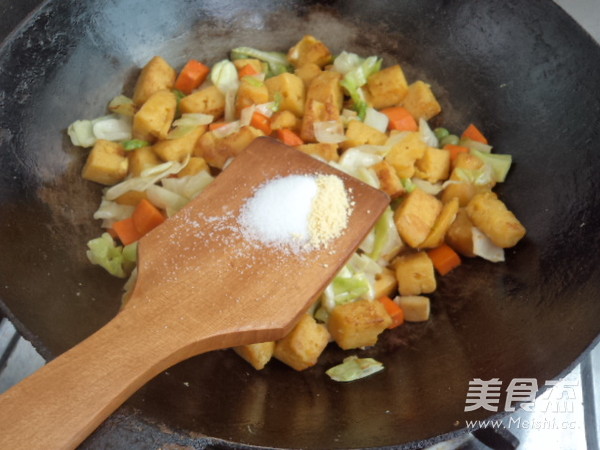 Stir-fried Paste with Seasonal Vegetables recipe