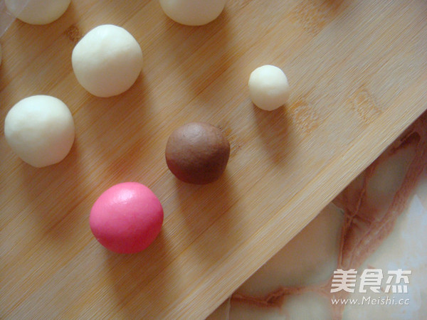 Creative Chinese Pastry Red Plum Primula recipe