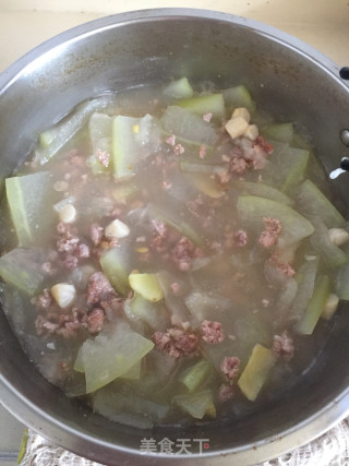 Winter Melon Soup with Fresh Shellfish and Minced Pork recipe