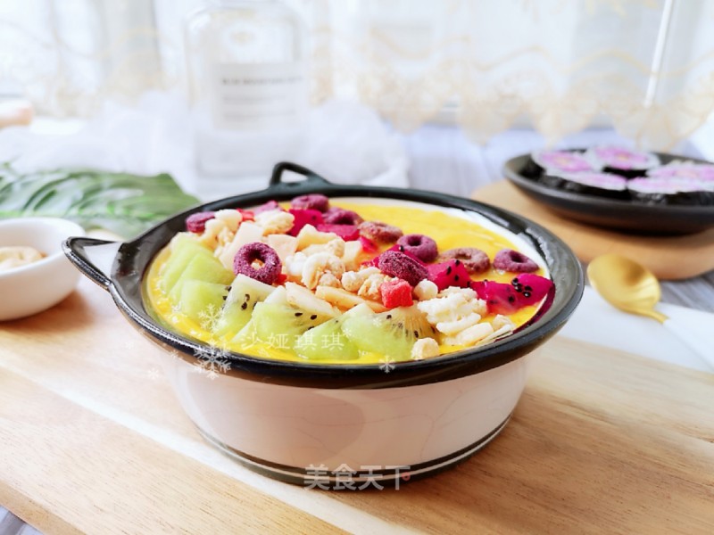 Colorful Mango Milkshake recipe