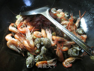 Fried Snails with Prawns recipe