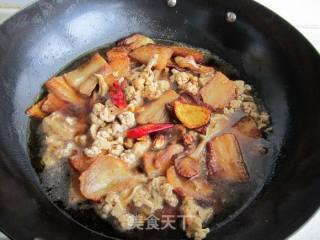 Dried Cauliflower Braised Pork recipe