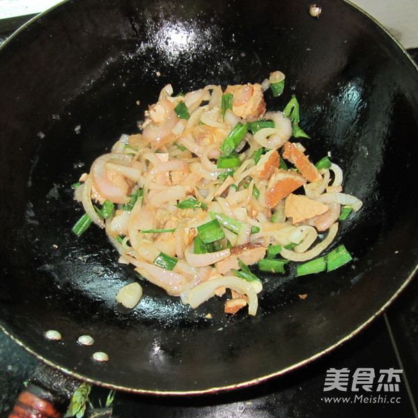 Pan-fried Taro Rolls recipe