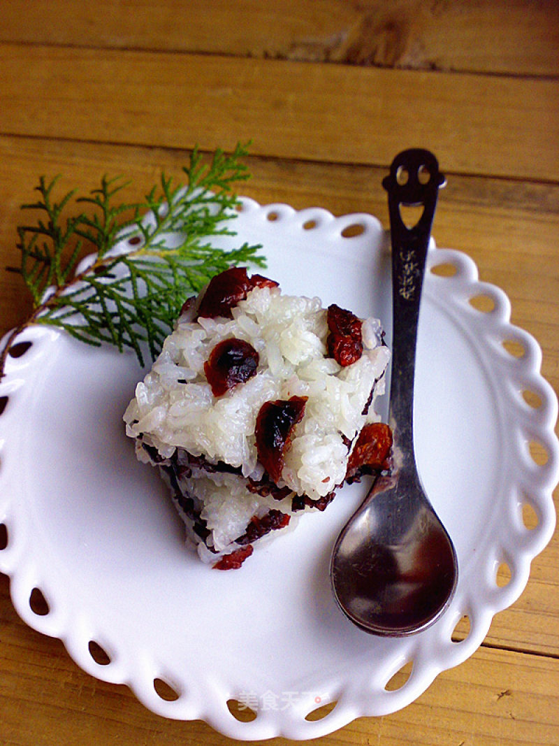 Purple Rice and Preserved Fruit Two-color Rice recipe