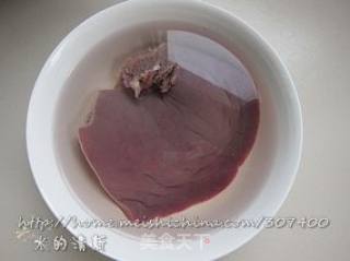 Replenishing The Liver and Improving Eyesight, Nourishing Blood-stir-fried Pork Liver with Hunan Cuisine recipe