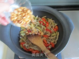 Double Pepper Sauteed Duck Intestines recipe