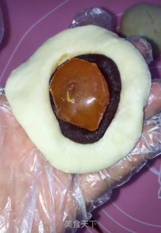 Egg Yolk Buns recipe
