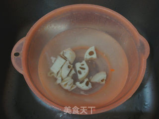 Hericium and Lotus Root Bone Soup recipe