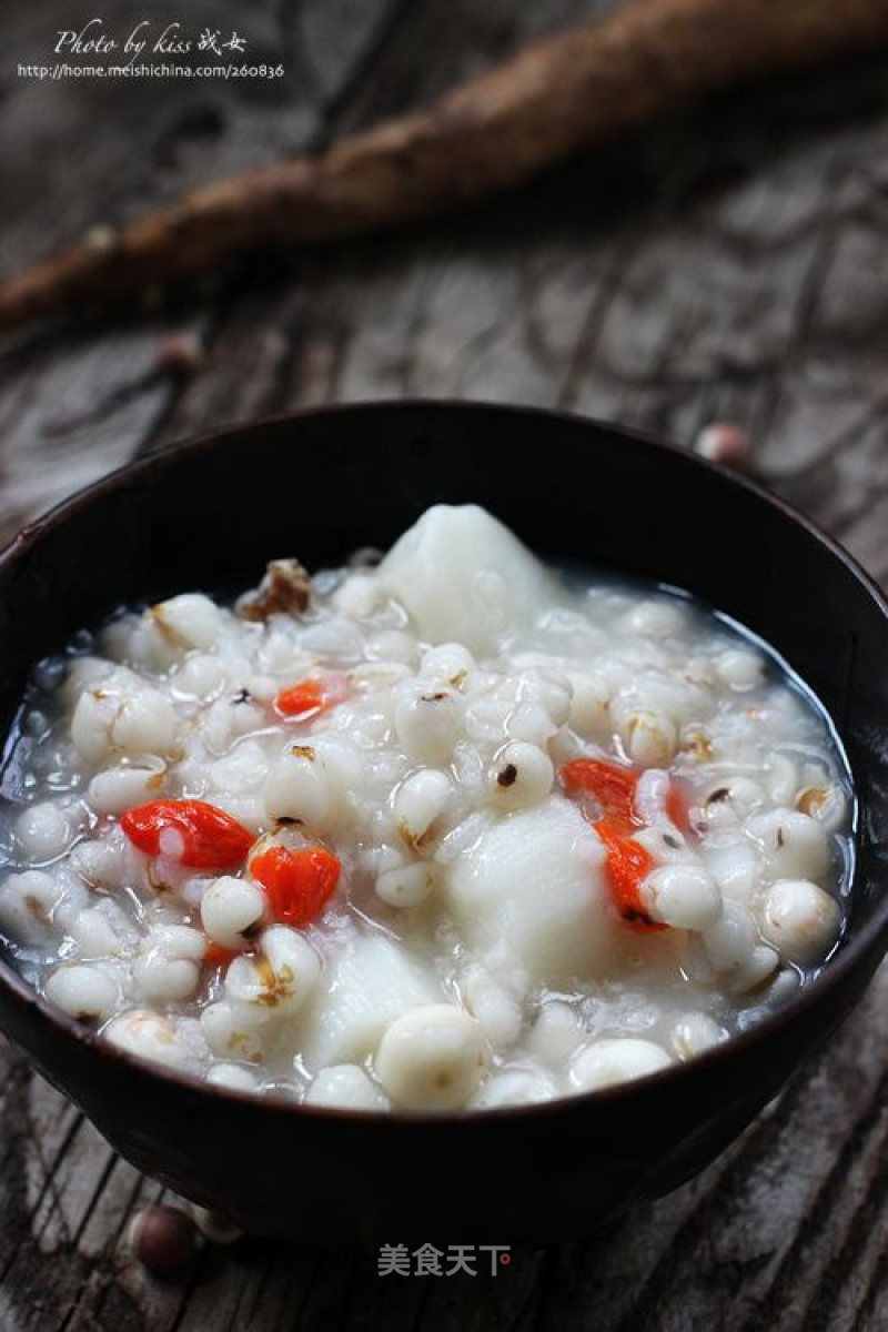 To Invigorate The Spleen and Invigorate Qi---yam Coix Seed Gorgon Congee recipe