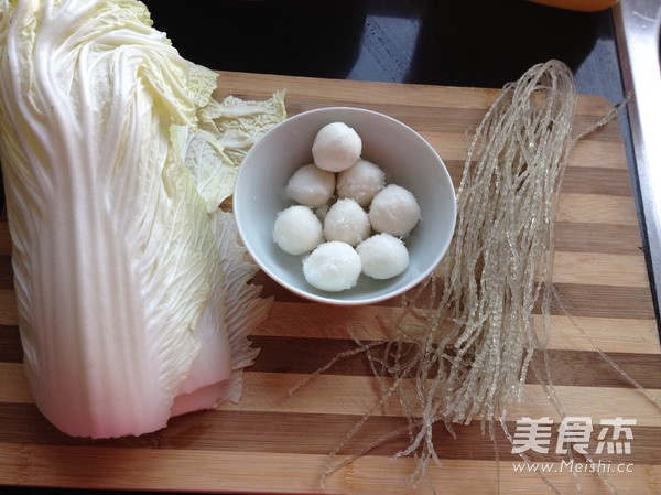 Cabbage Vermicelli Fish Ball Soup recipe