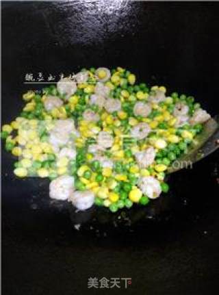 [jin Yu Man Tang] Fried Shrimp with Pea and Corn recipe