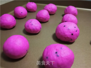 A Bite of Dragon Fruit Mini Buns recipe