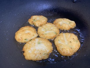 Fragrant and Crispy Potato Pancakes recipe