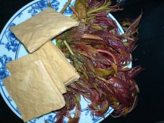 #春食野菜香# Toon Mixed with Dried Bean Curd recipe