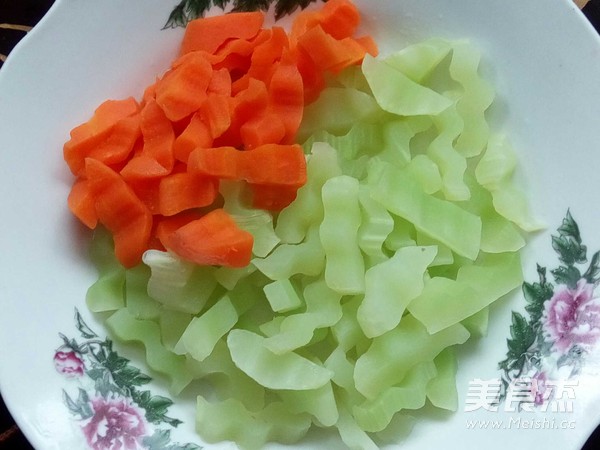 Almond Fungus Mixed Vegetables recipe