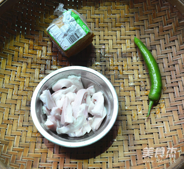 Fatty Pork Fried with Tea and Dried recipe