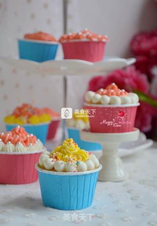 Sponge Cup Decorated Cake recipe