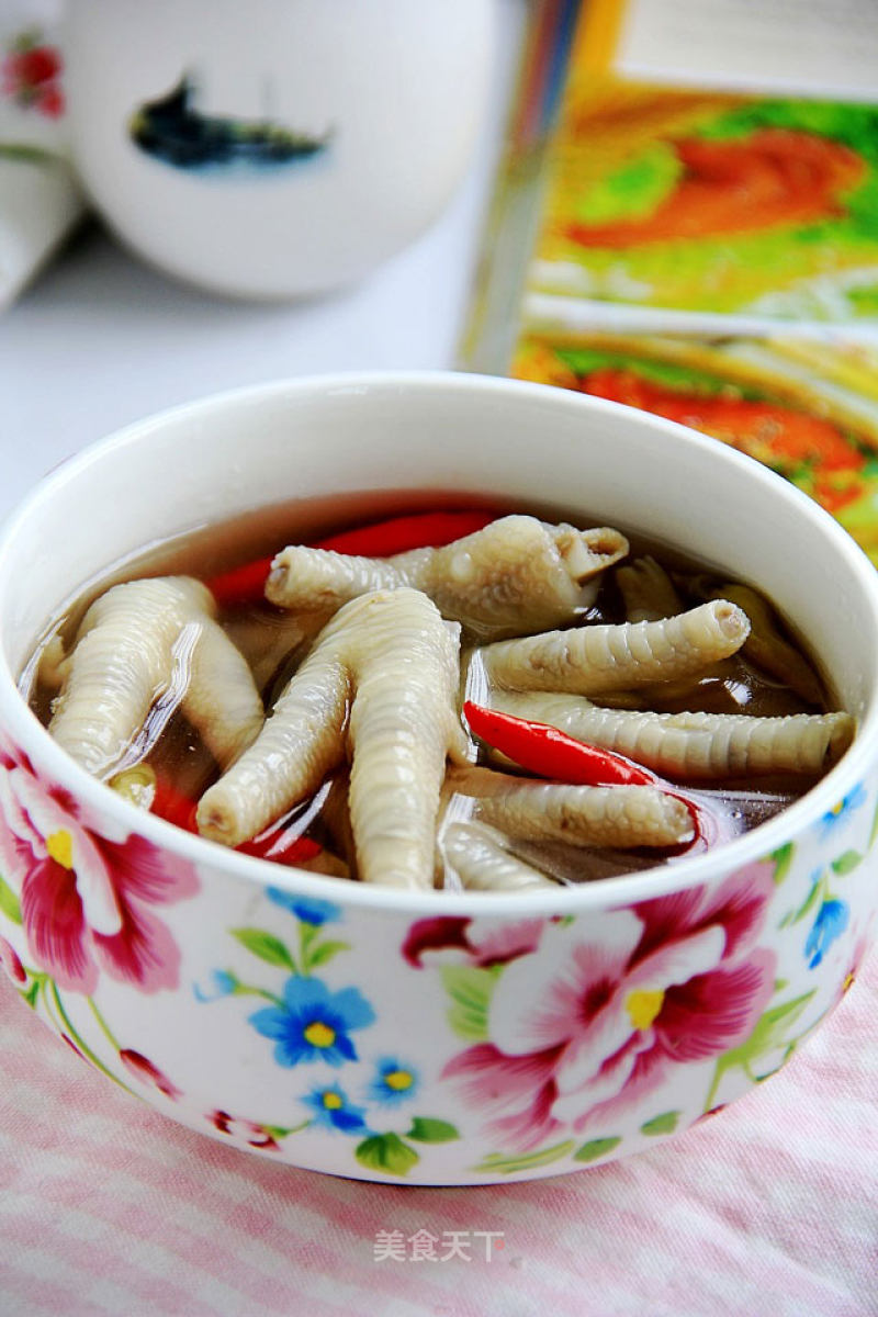 A Must-have for Watching The Ball-pickled Chicken Feet recipe