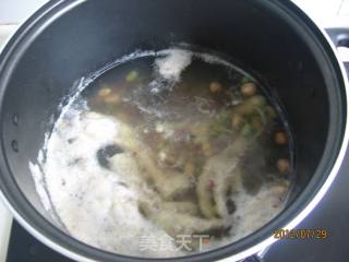 Bean and Chicken Feet recipe