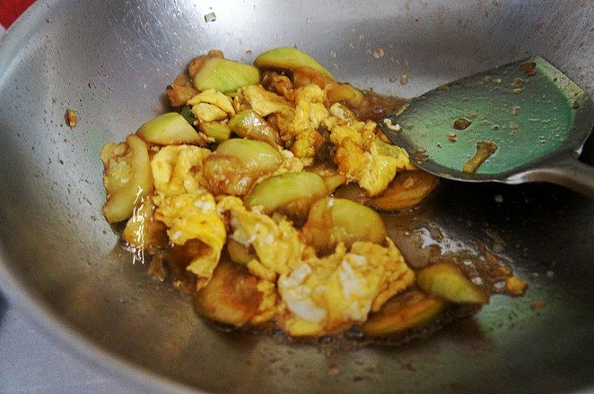 Scrambled Eggs with Zucchini recipe