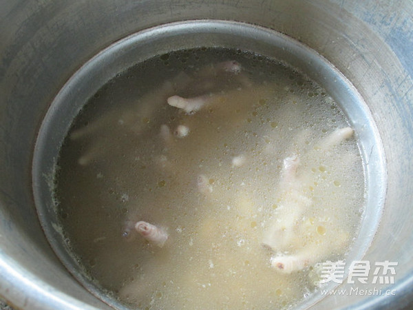 Chicken Feet Soy Soup recipe