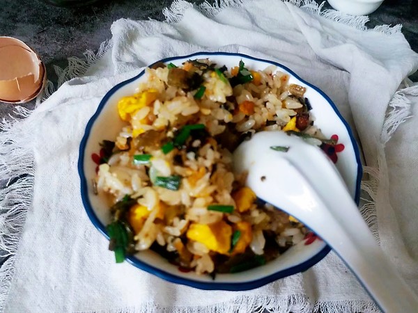 Fried Rice with Pickles and Egg recipe