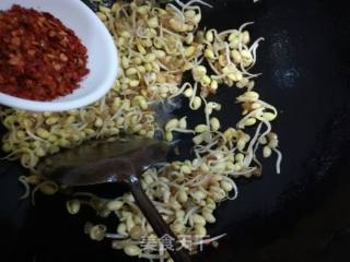 Spicy Stir-fried Soy Sprouts recipe