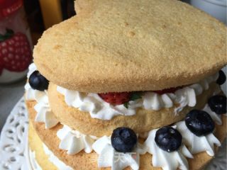 Creamy Fruit Naked Cake recipe