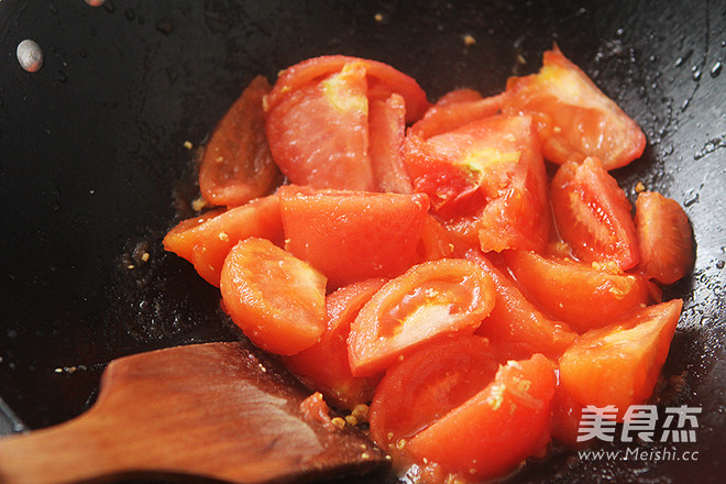 Tomato Scrambled Eggs recipe