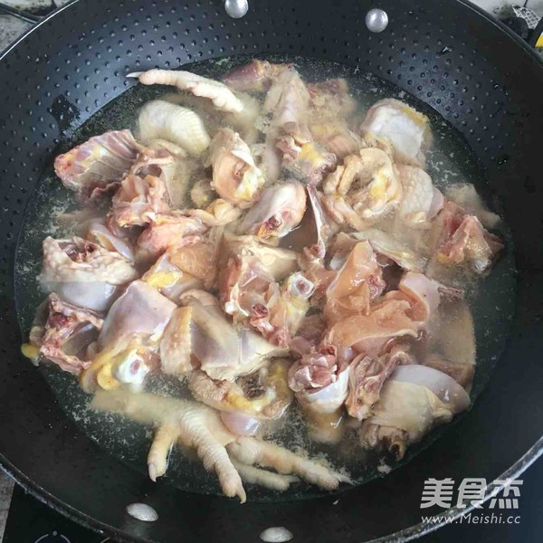 Durian Shell Stewed Chicken recipe