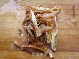 Garlic Bitter Chrysanthemum Mixed with Dried Fish recipe