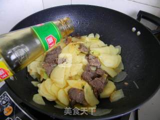 Stir-fried Beef Slices with Potatoes recipe